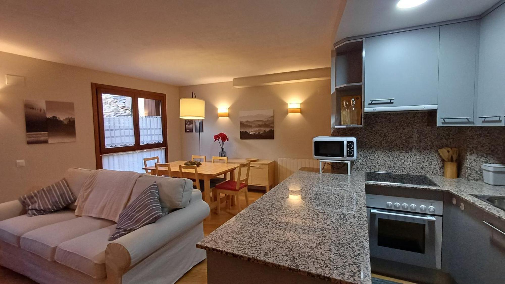 Muntanyes I Neu Appartement Boren